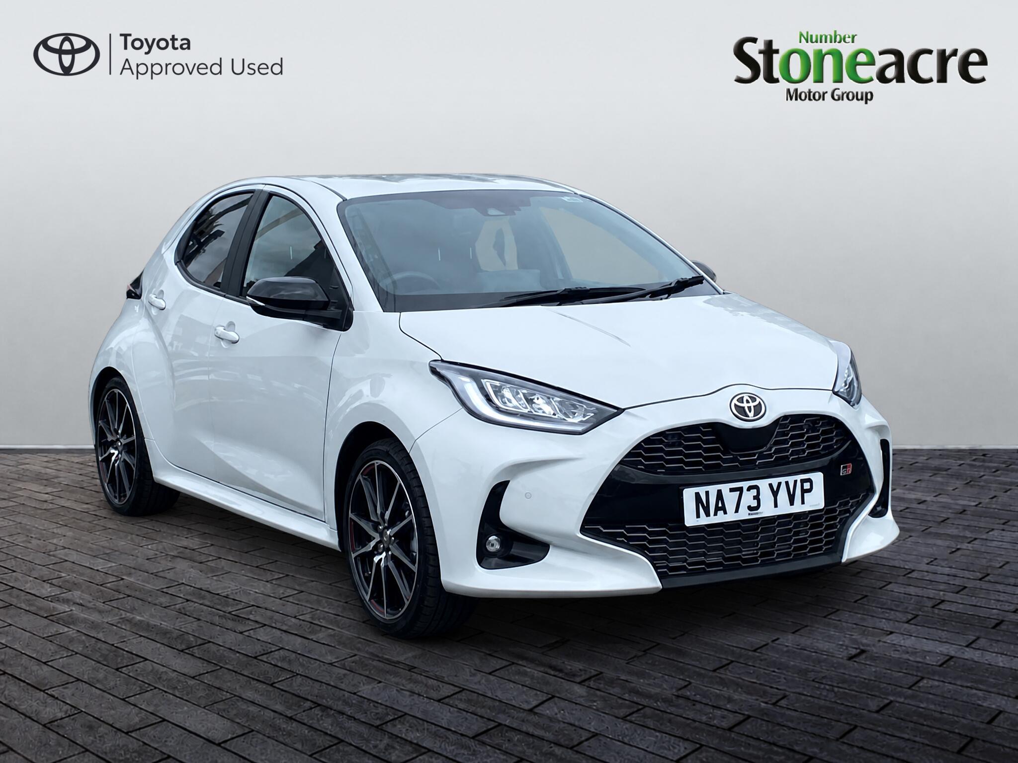 Main listing image - Toyota Yaris