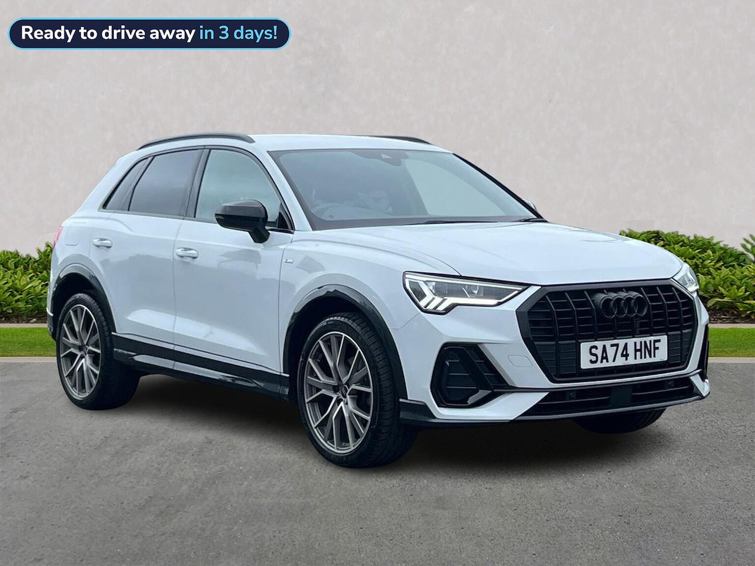 Main listing image - Audi Q3