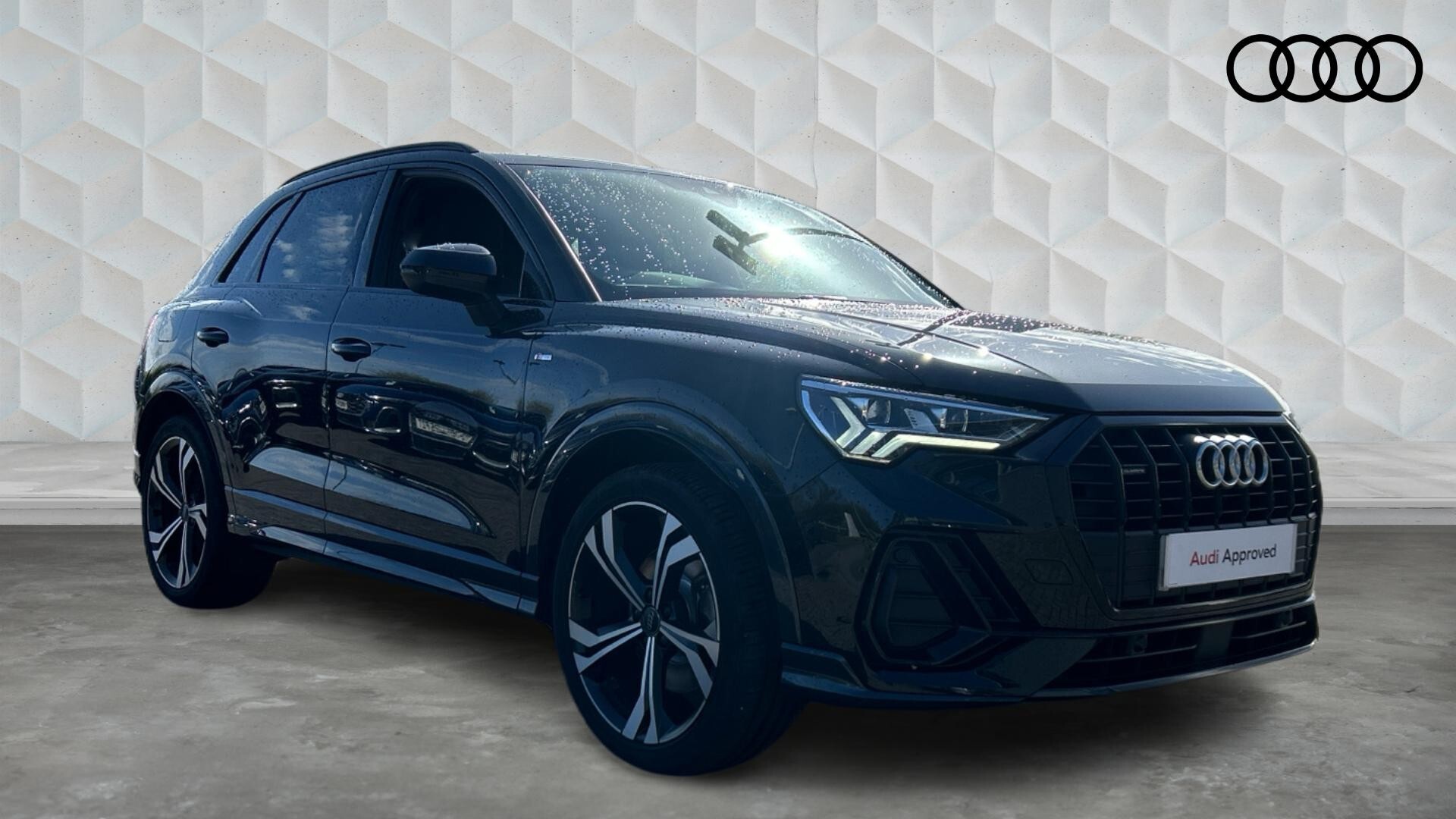 Main listing image - Audi Q3