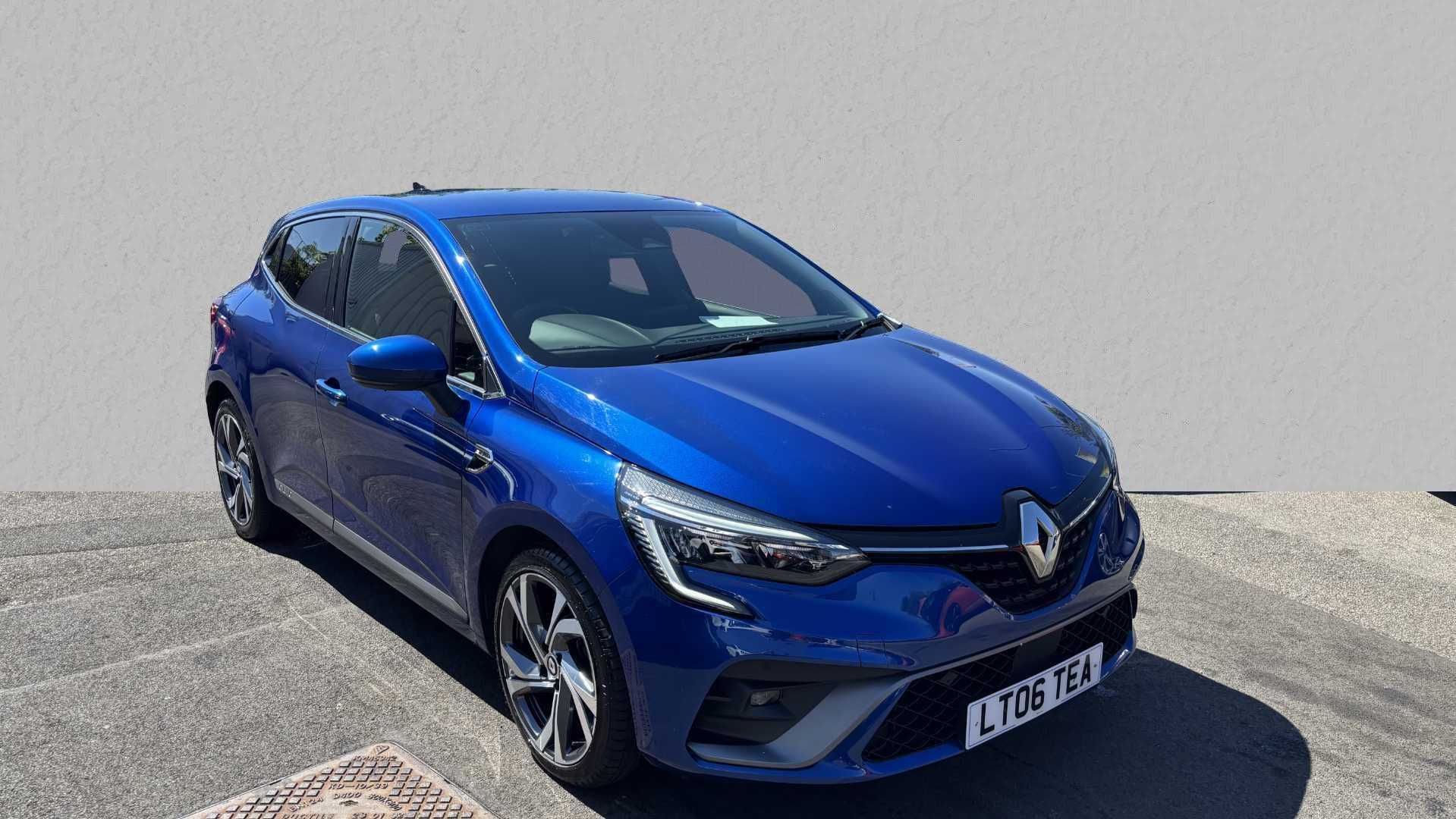 Main listing image - Renault Clio