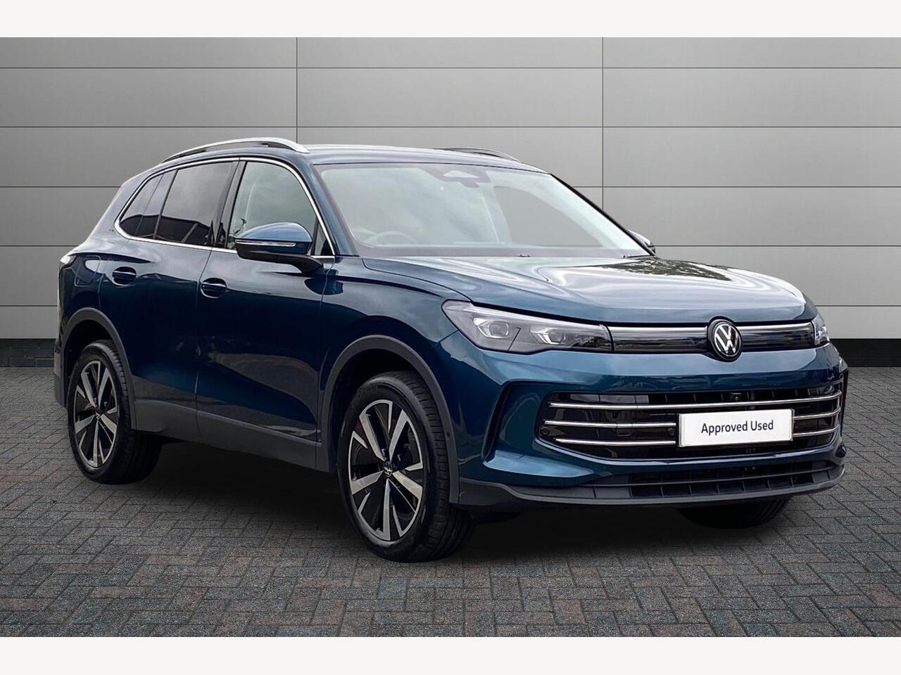 Main listing image - Volkswagen Tiguan
