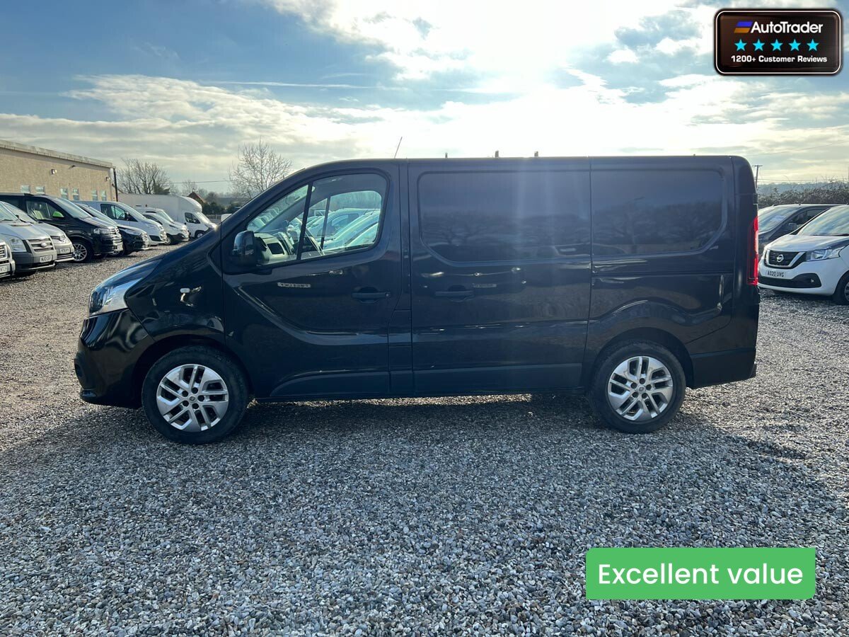 Main listing image - Renault Trafic