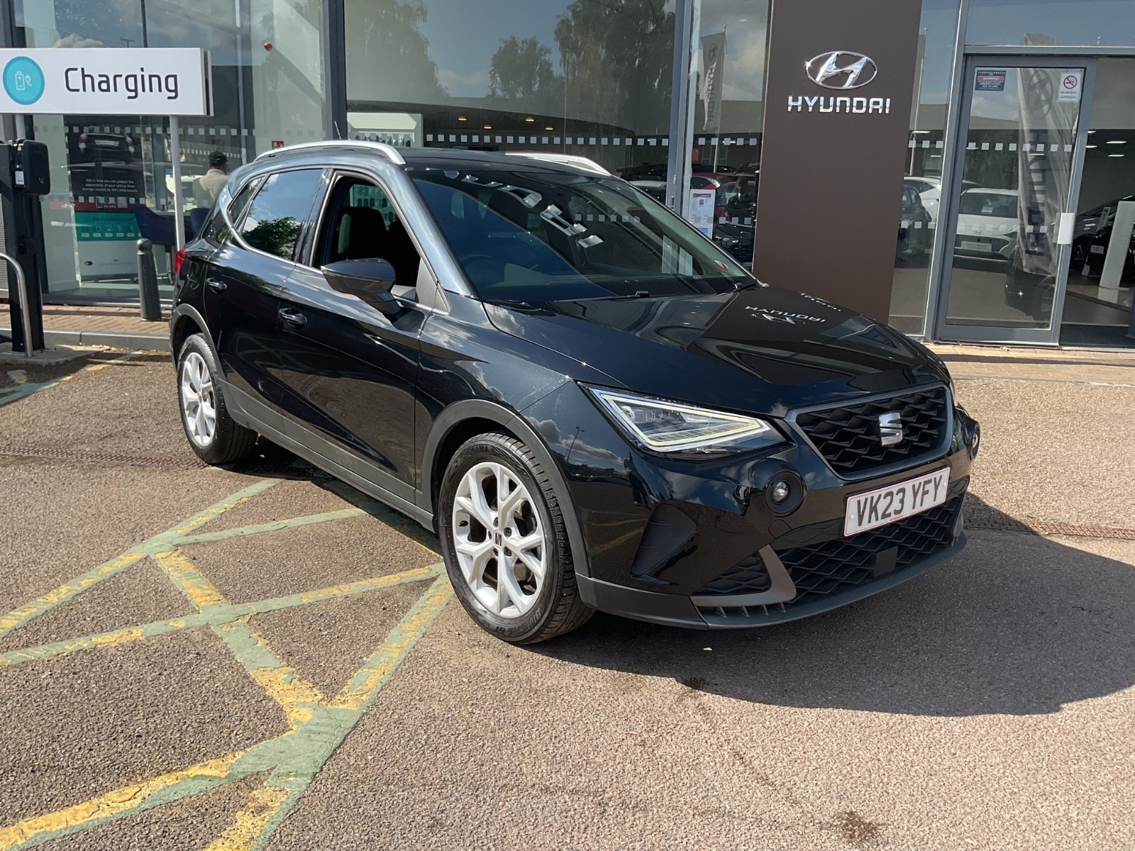 Main listing image - SEAT Arona
