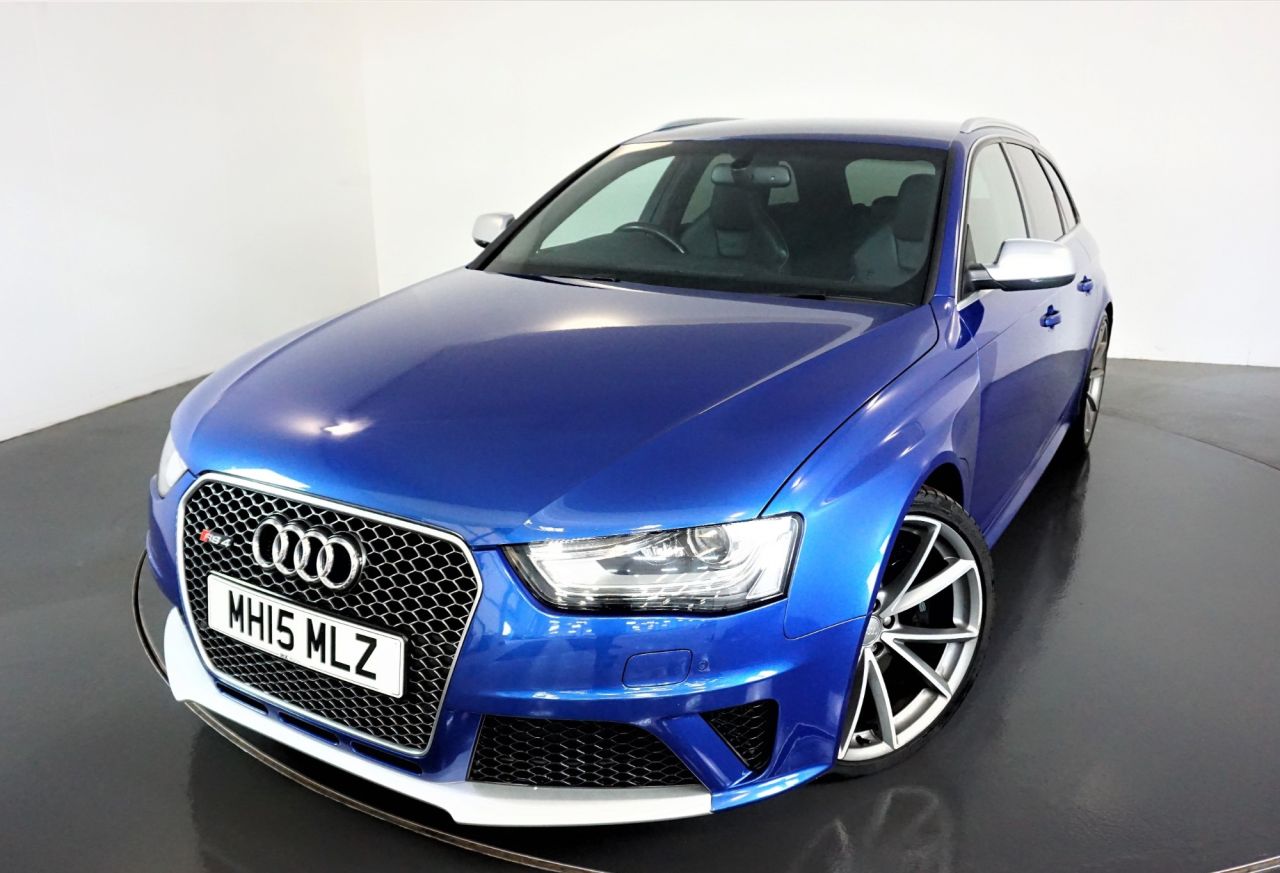 Main listing image - Audi RS4