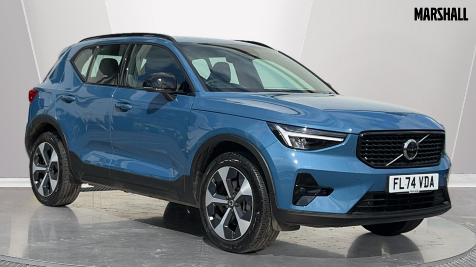 Main listing image - Volvo XC40