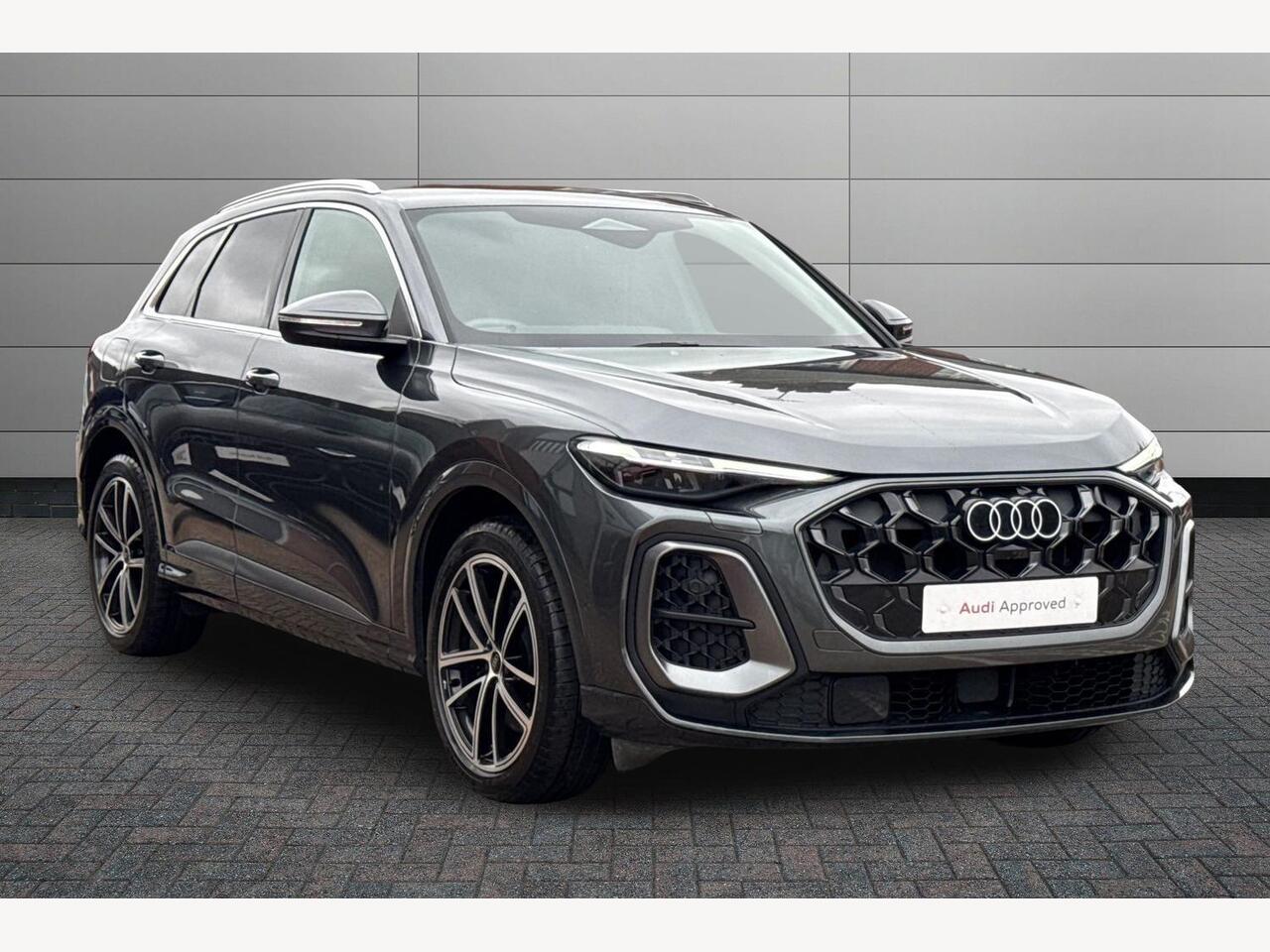 Main listing image - Audi Q5