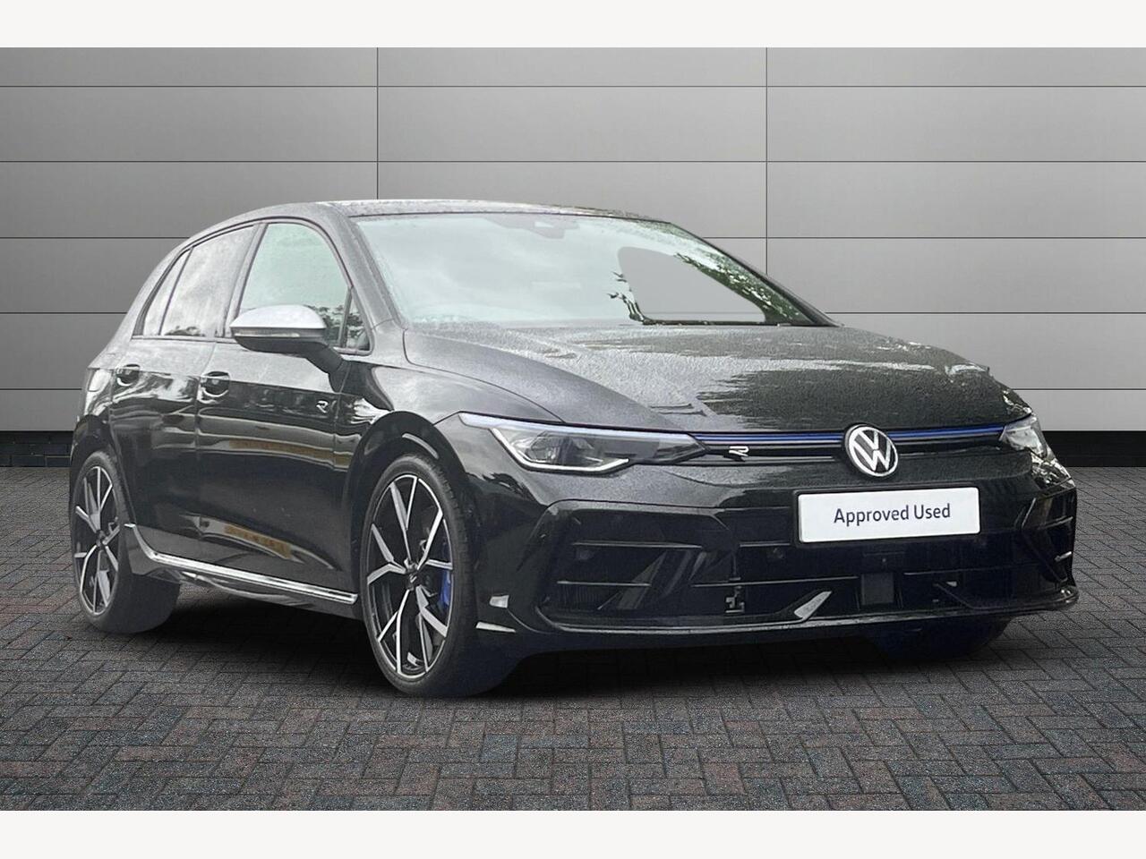 Main listing image - Volkswagen Golf R