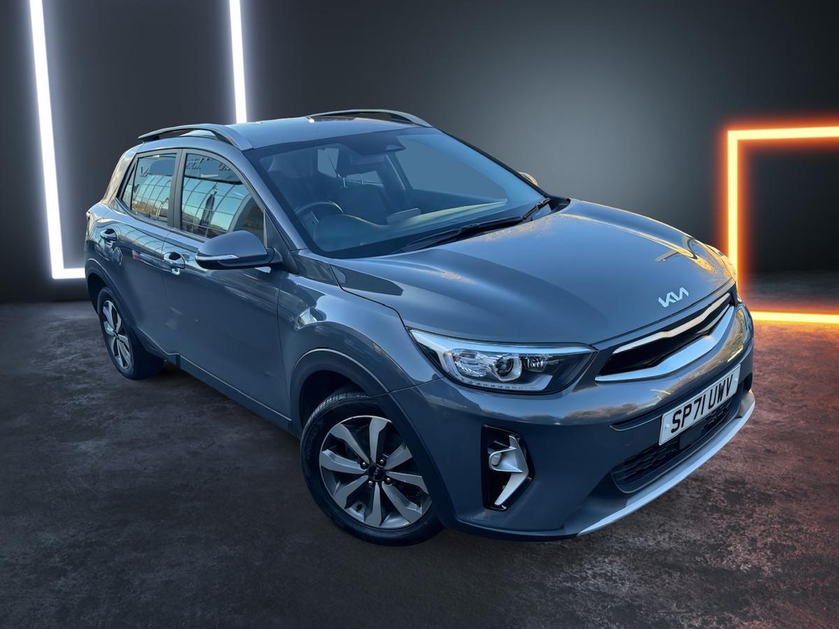 Main listing image - Kia Stonic