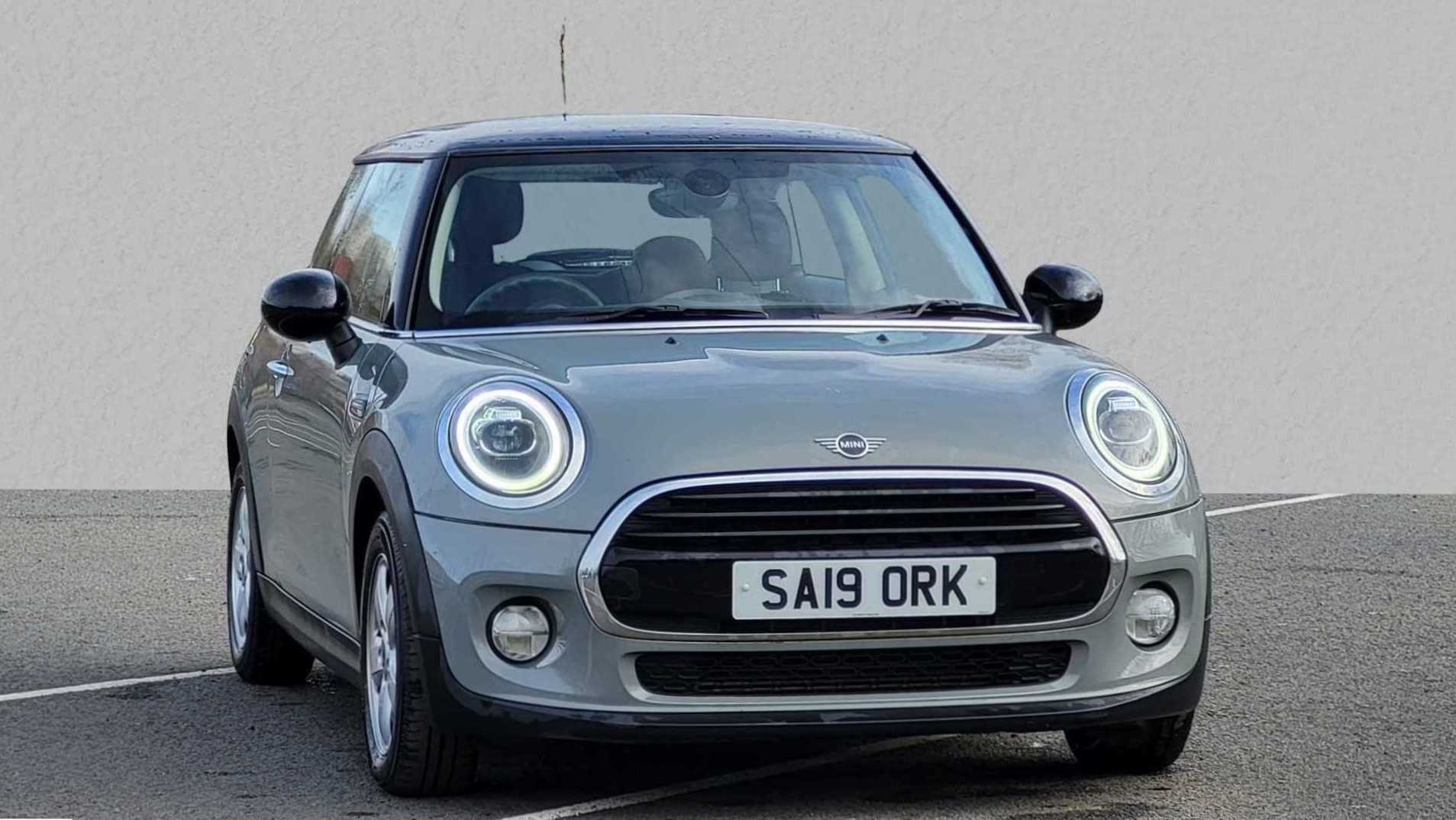 Main listing image - MINI Hatchback