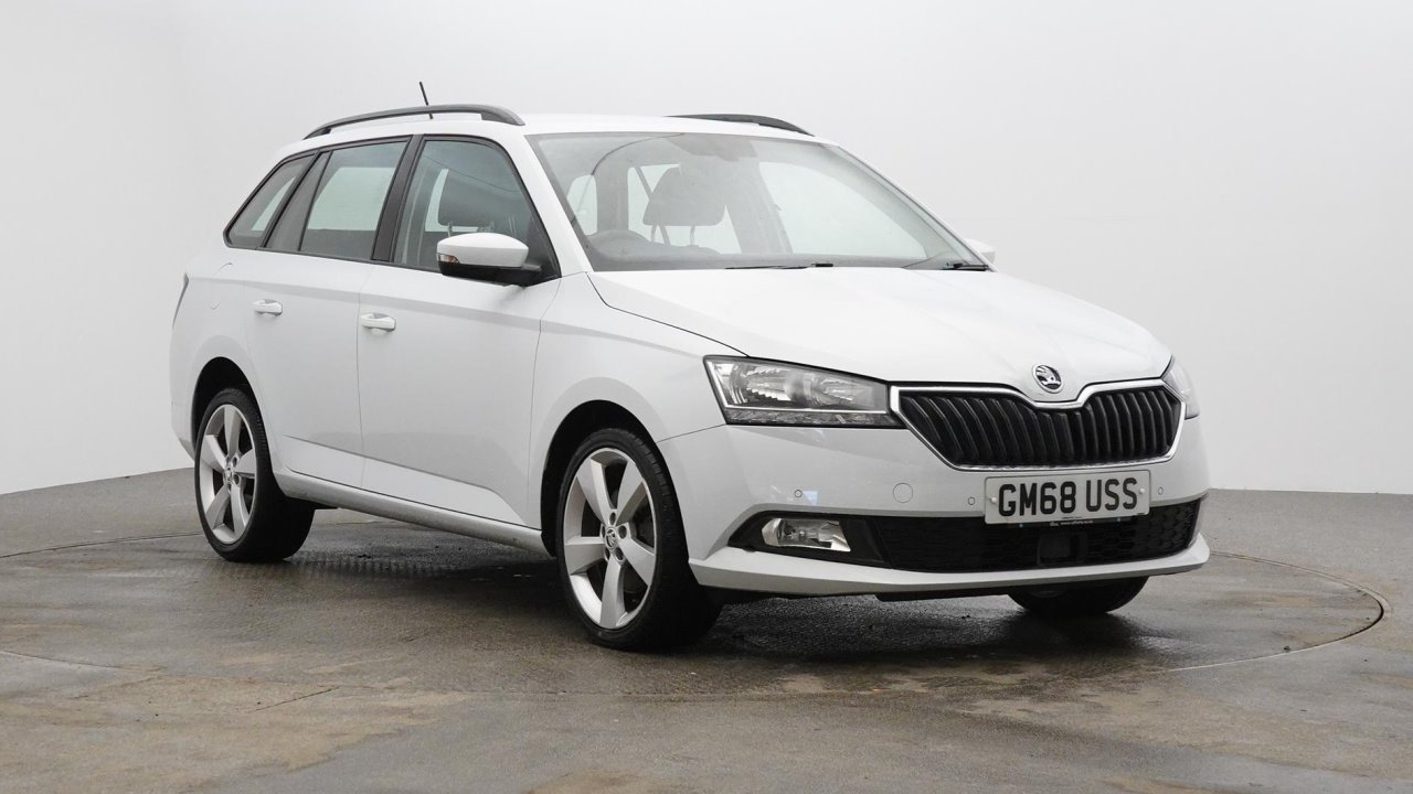 Main listing image - Skoda Fabia Estate