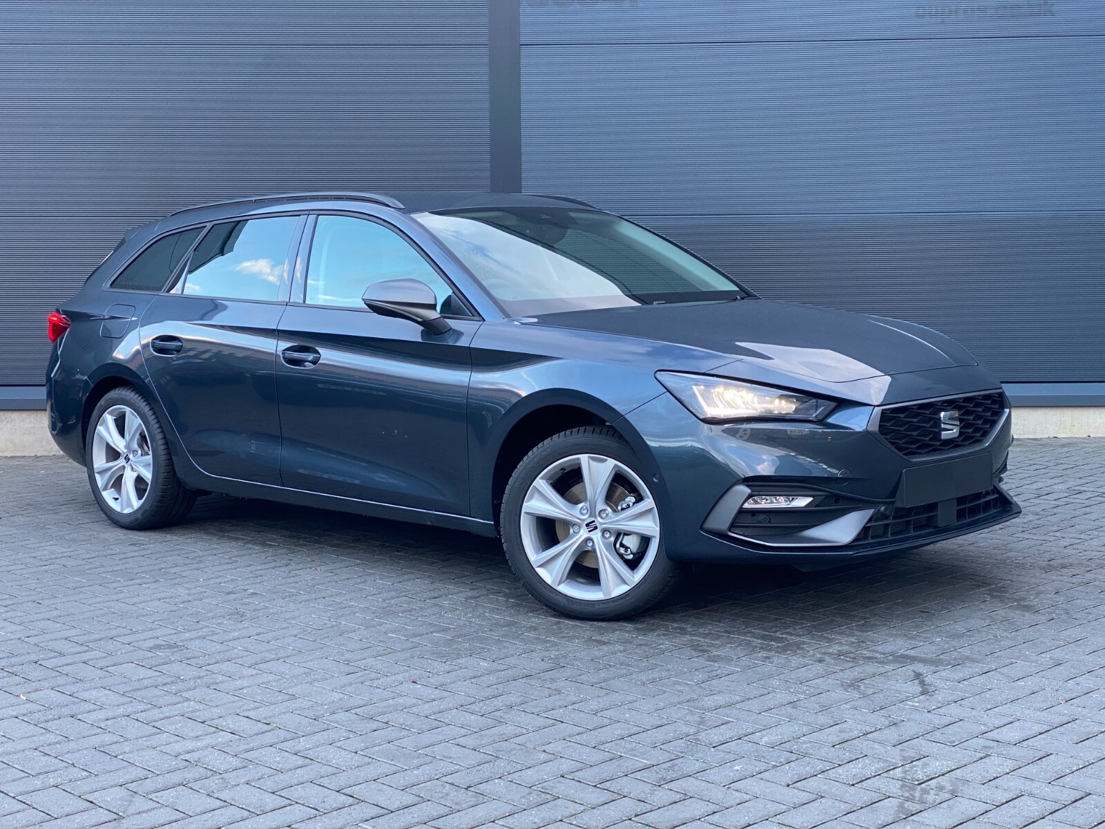 Main listing image - SEAT Leon Estate