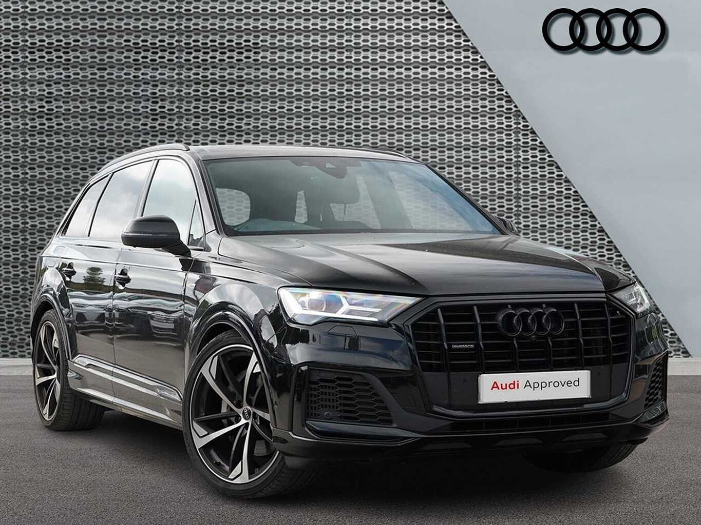 Main listing image - Audi Q7