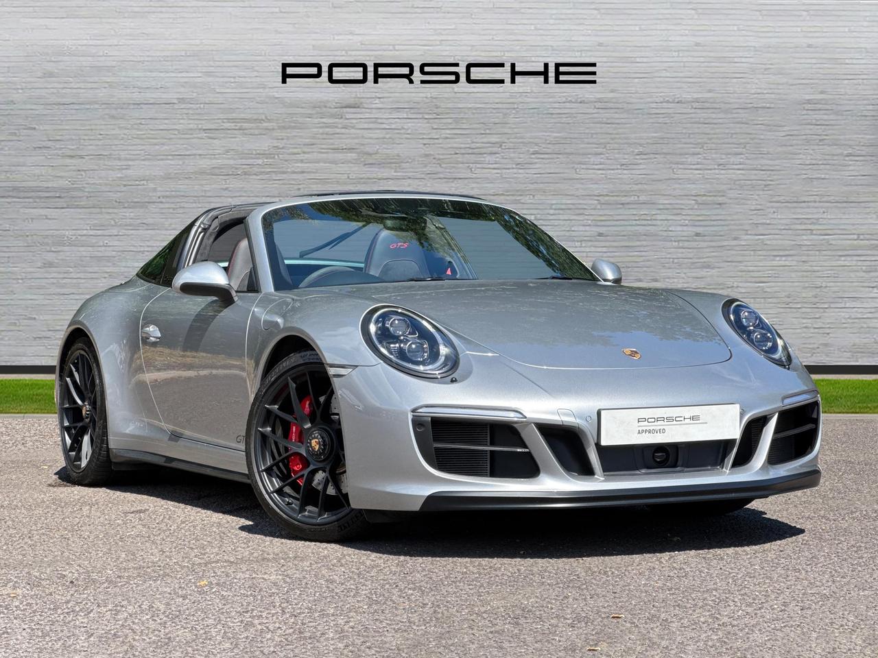 Main listing image - Porsche 911
