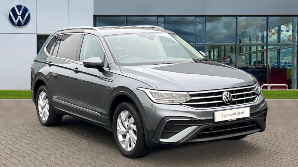 Main listing image - Volkswagen Tiguan Allspace