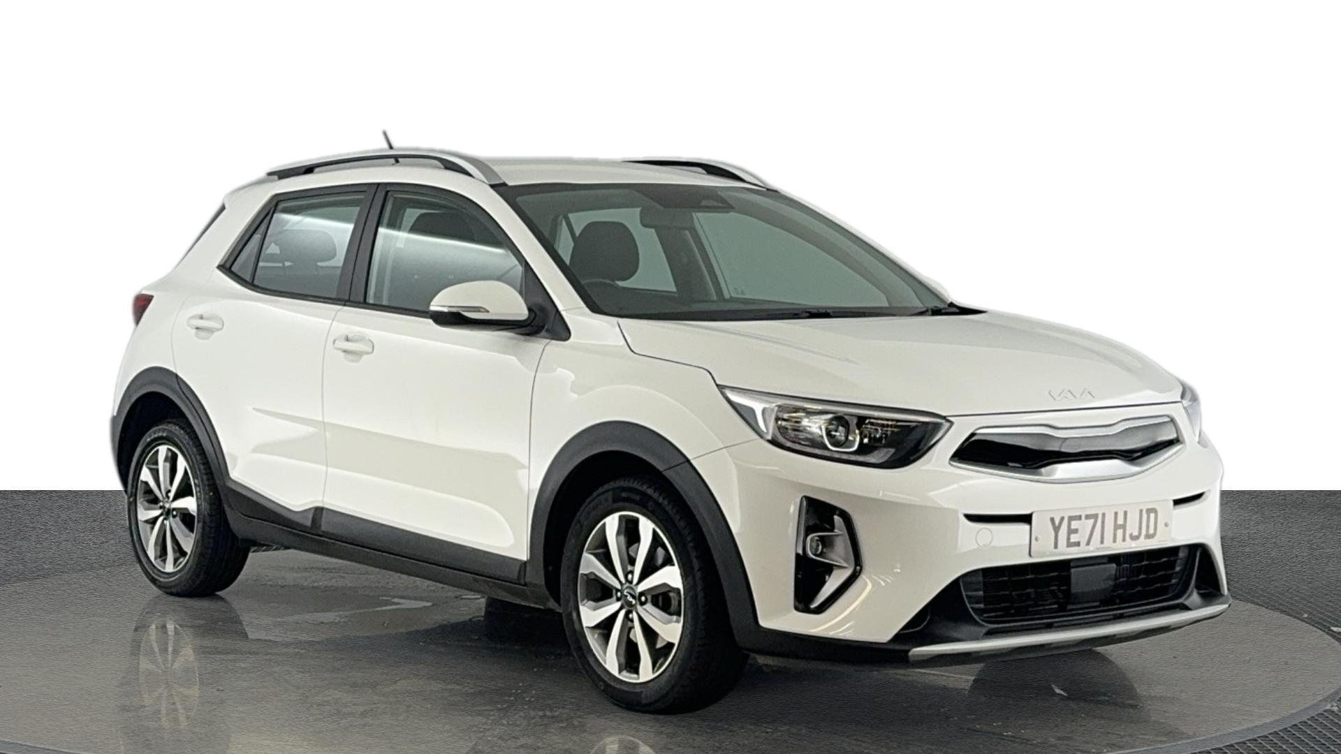 Main listing image - Kia Stonic