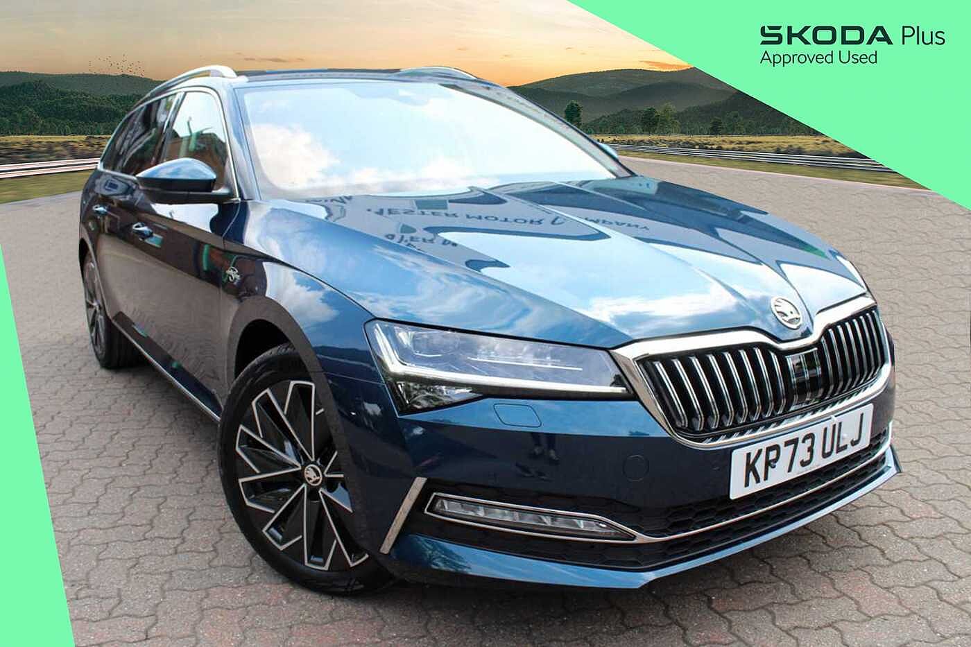 Main listing image - Skoda Superb Estate