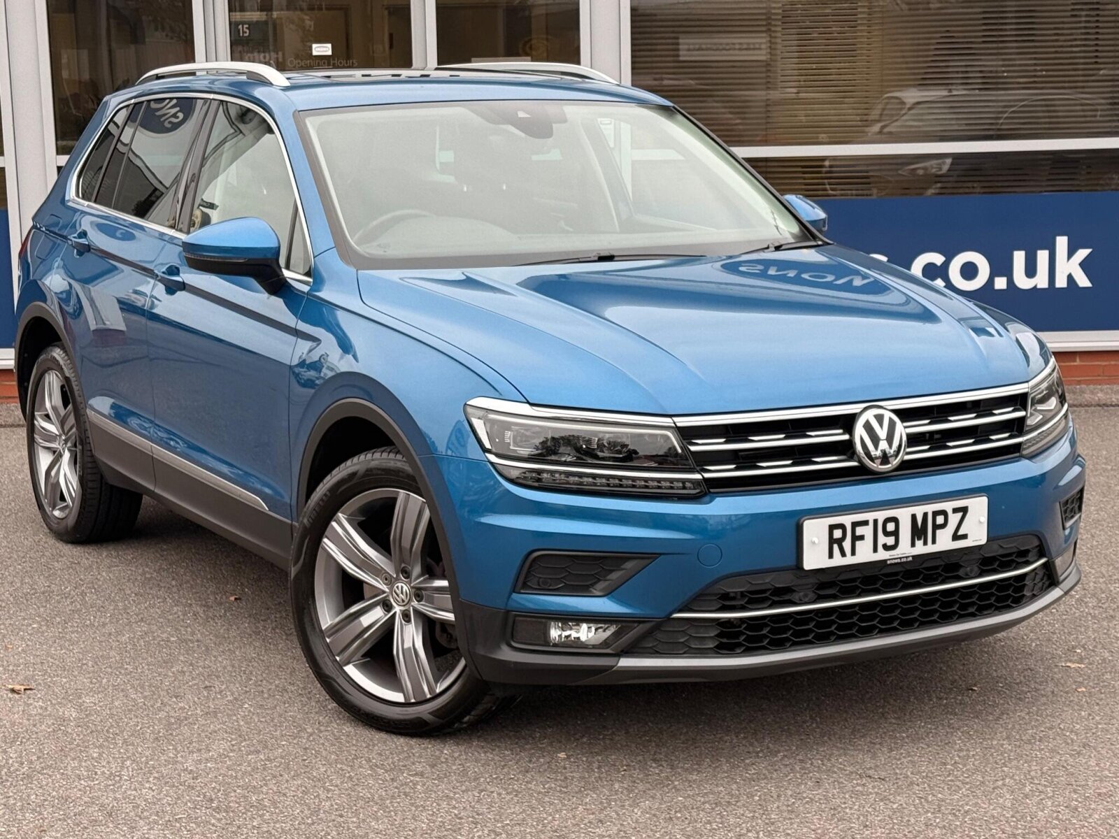Main listing image - Volkswagen Tiguan