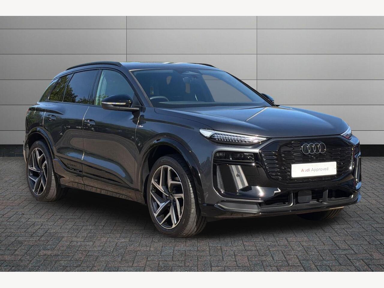 Main listing image - Audi Q6