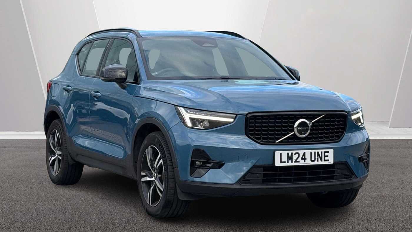 Main listing image - Volvo XC40