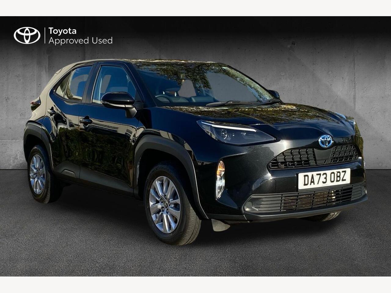 Main listing image - Toyota Yaris Cross