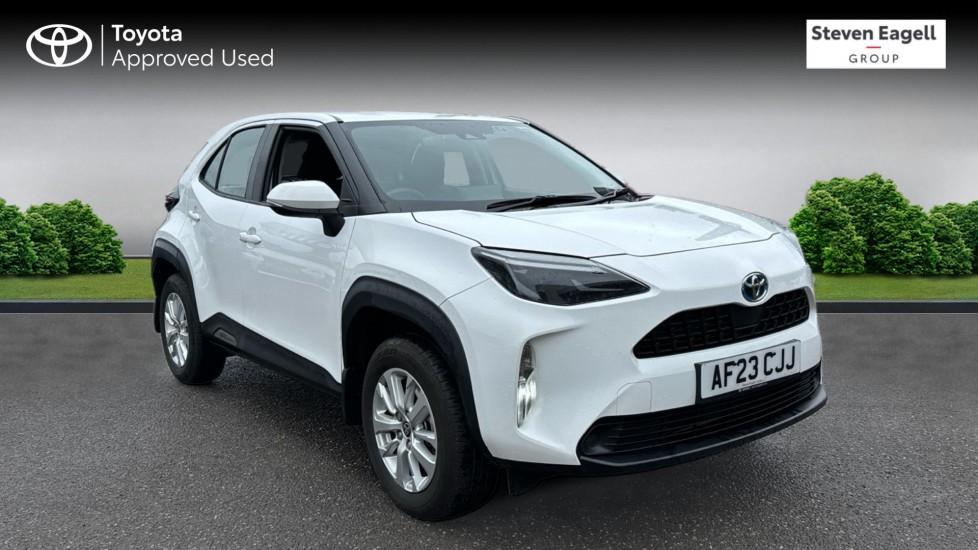 Main listing image - Toyota Yaris Cross