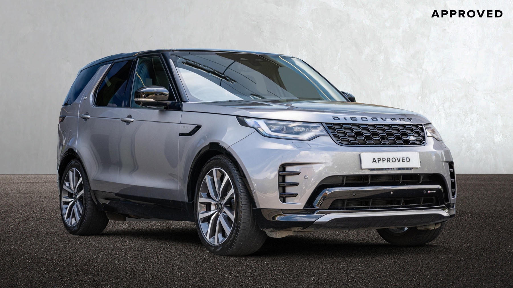 Main listing image - Land Rover Discovery