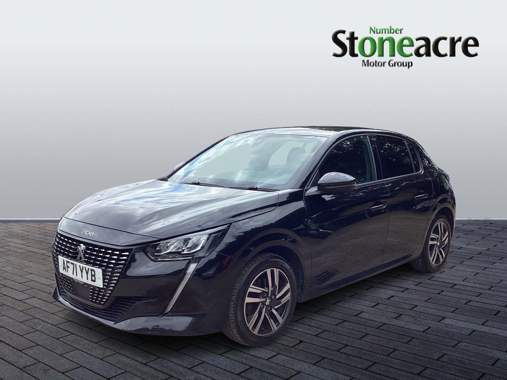 Main listing image - Peugeot 208