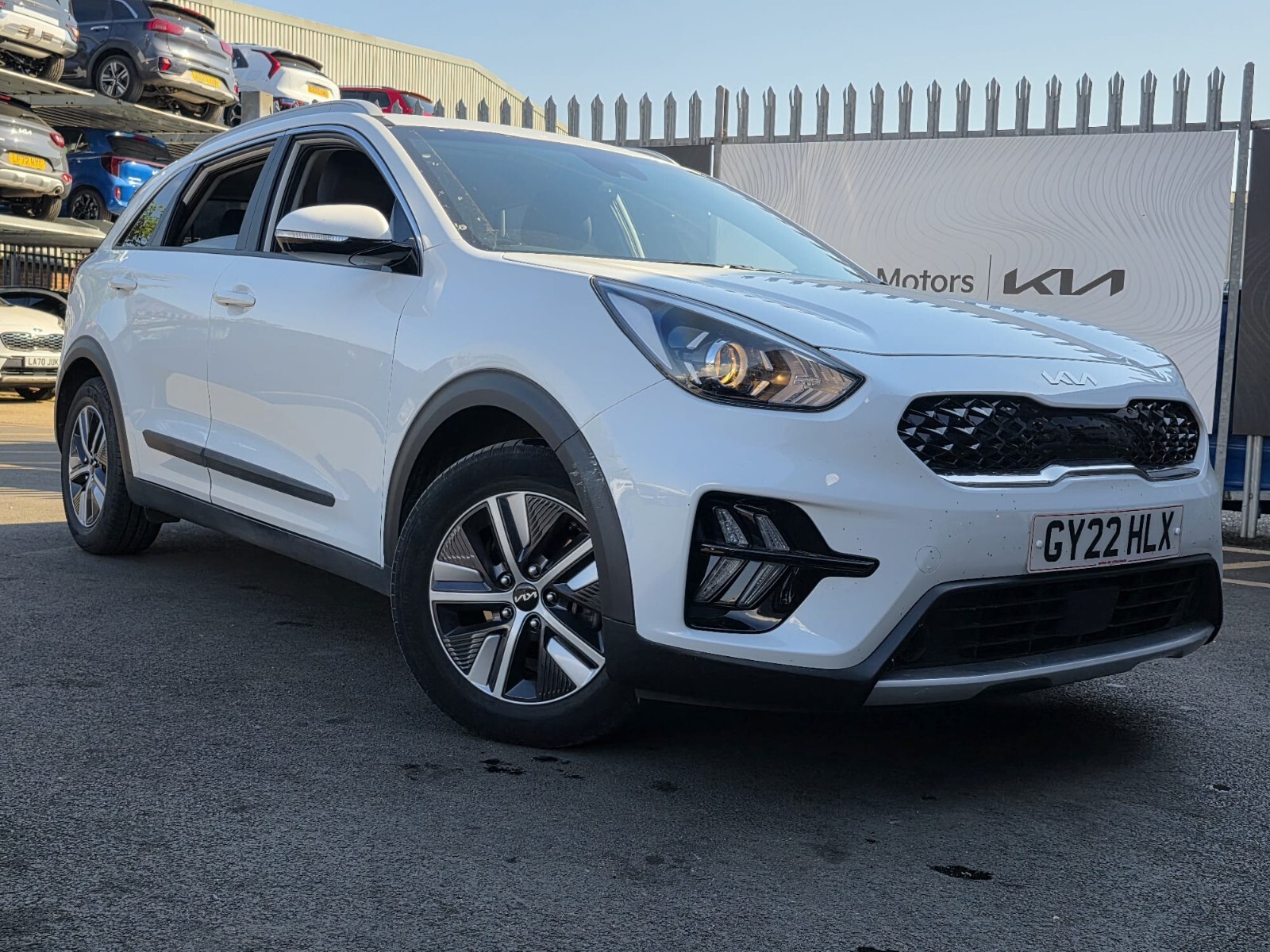 Main listing image - Kia Niro
