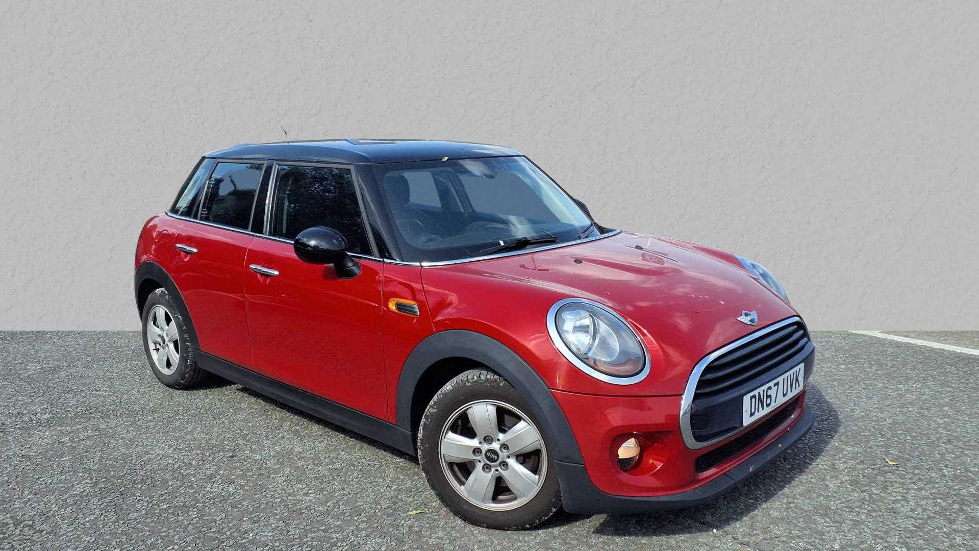 Main listing image - MINI Hatchback 5dr