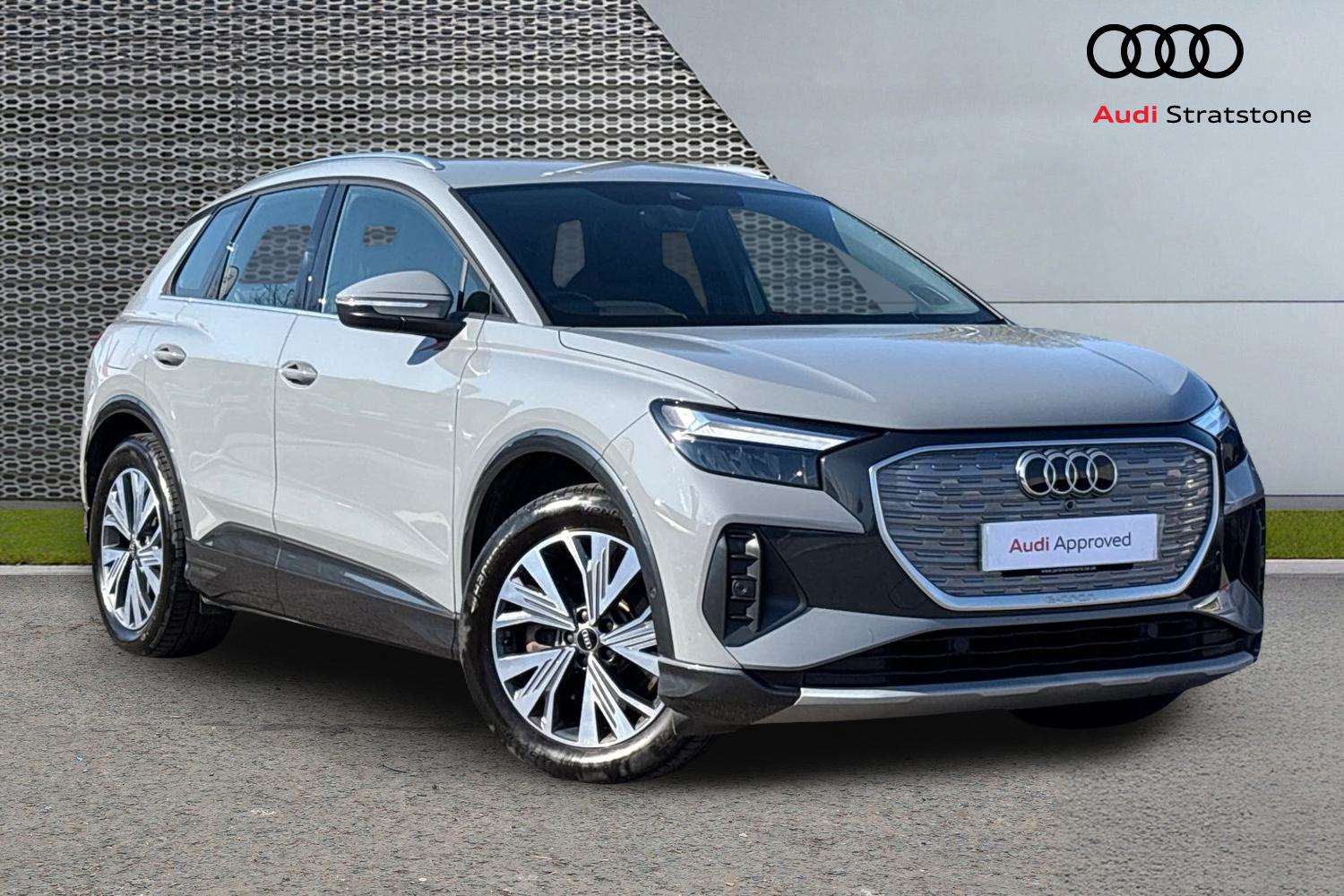 Main listing image - Audi Q4