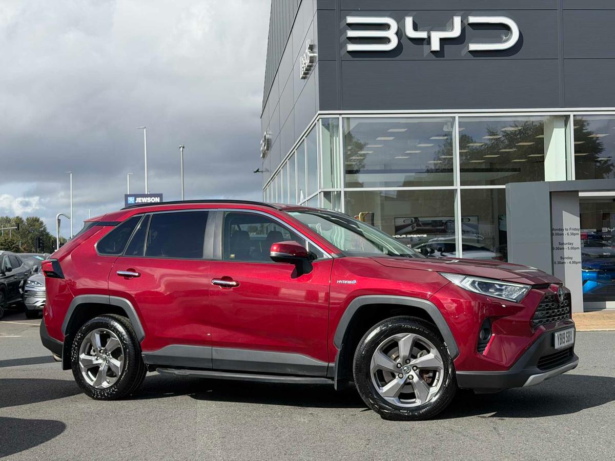 Main listing image - Toyota RAV4