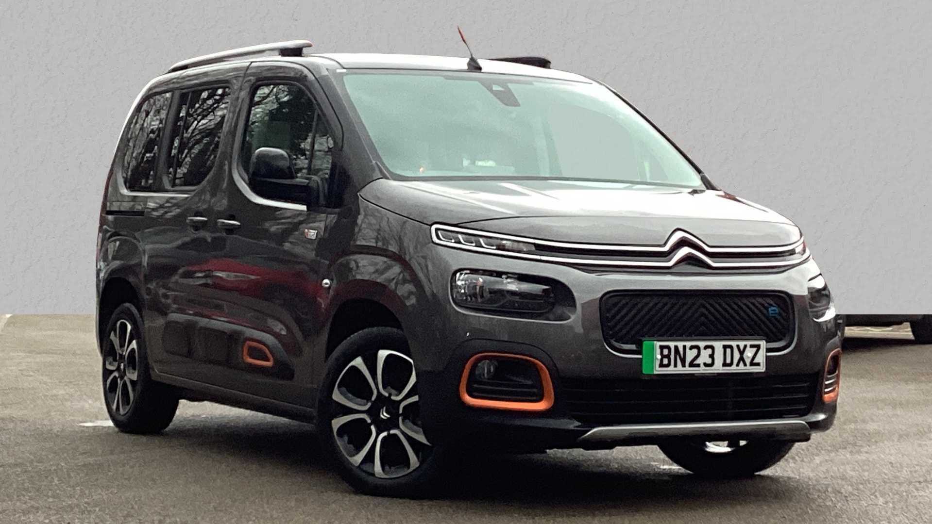 Main listing image - Citroen e-Berlingo