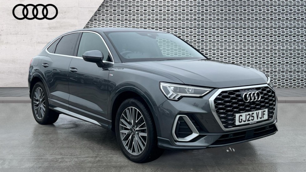 Main listing image - Audi Q3