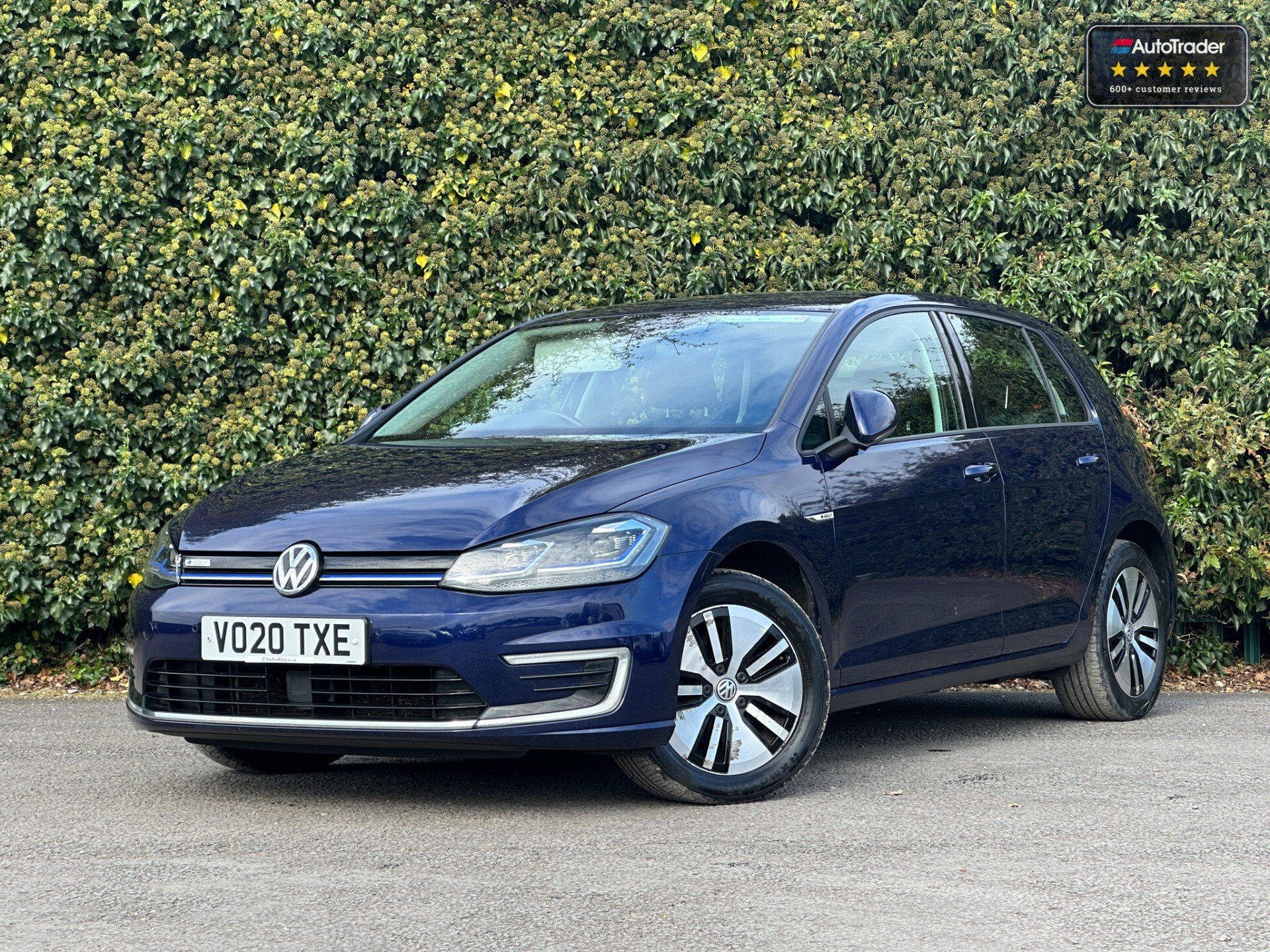 Main listing image - Volkswagen e-Golf