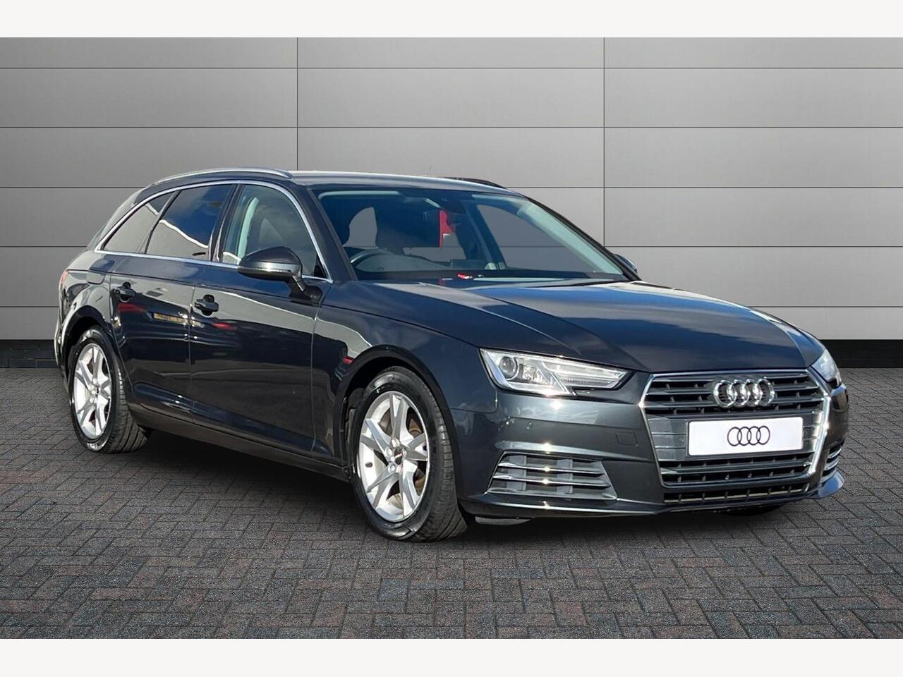Main listing image - Audi A4