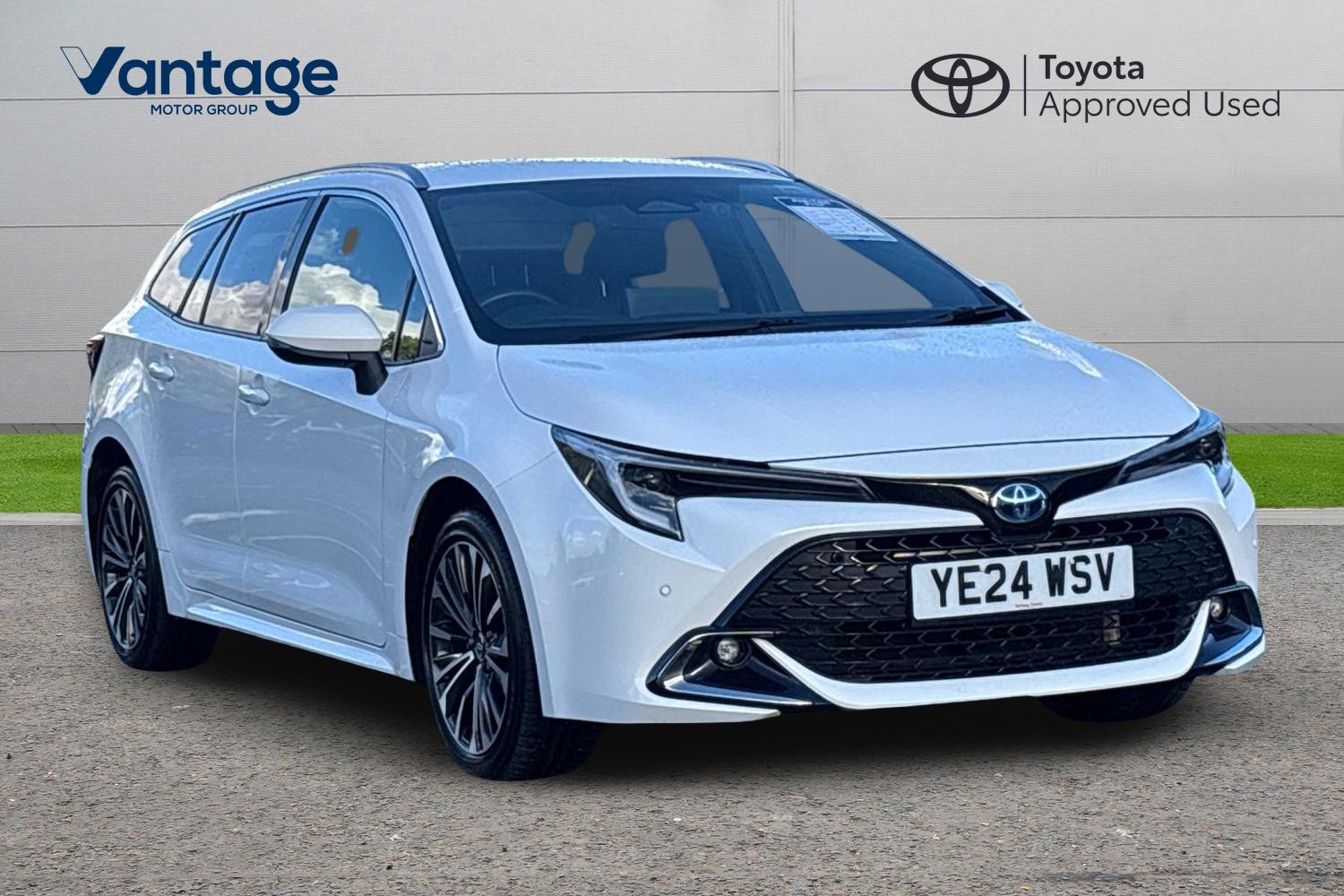 Main listing image - Toyota Corolla