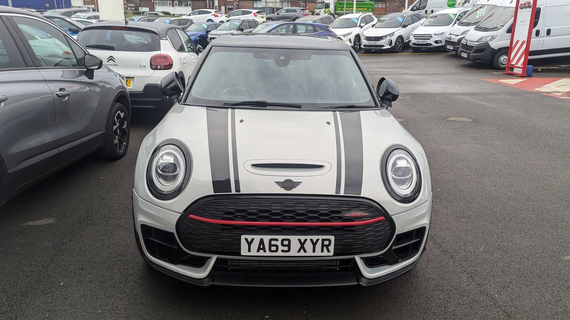 Main listing image - MINI Clubman