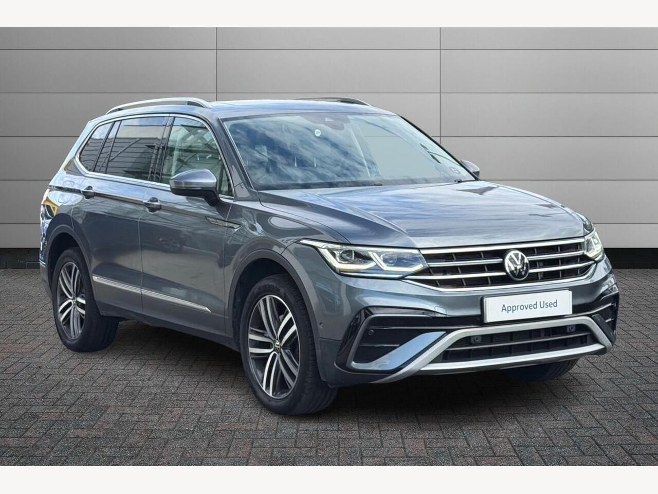 Main listing image - Volkswagen Tiguan Allspace
