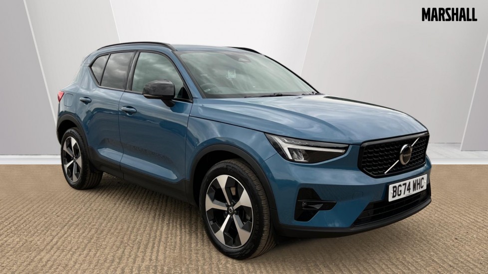 Main listing image - Volvo XC40