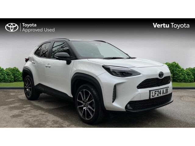 Main listing image - Toyota Yaris Cross