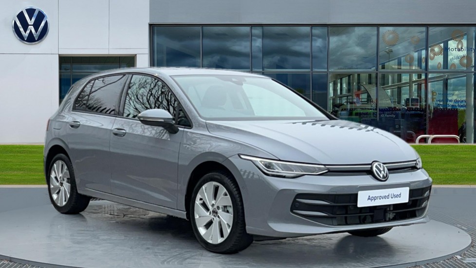 Main listing image - Volkswagen Golf
