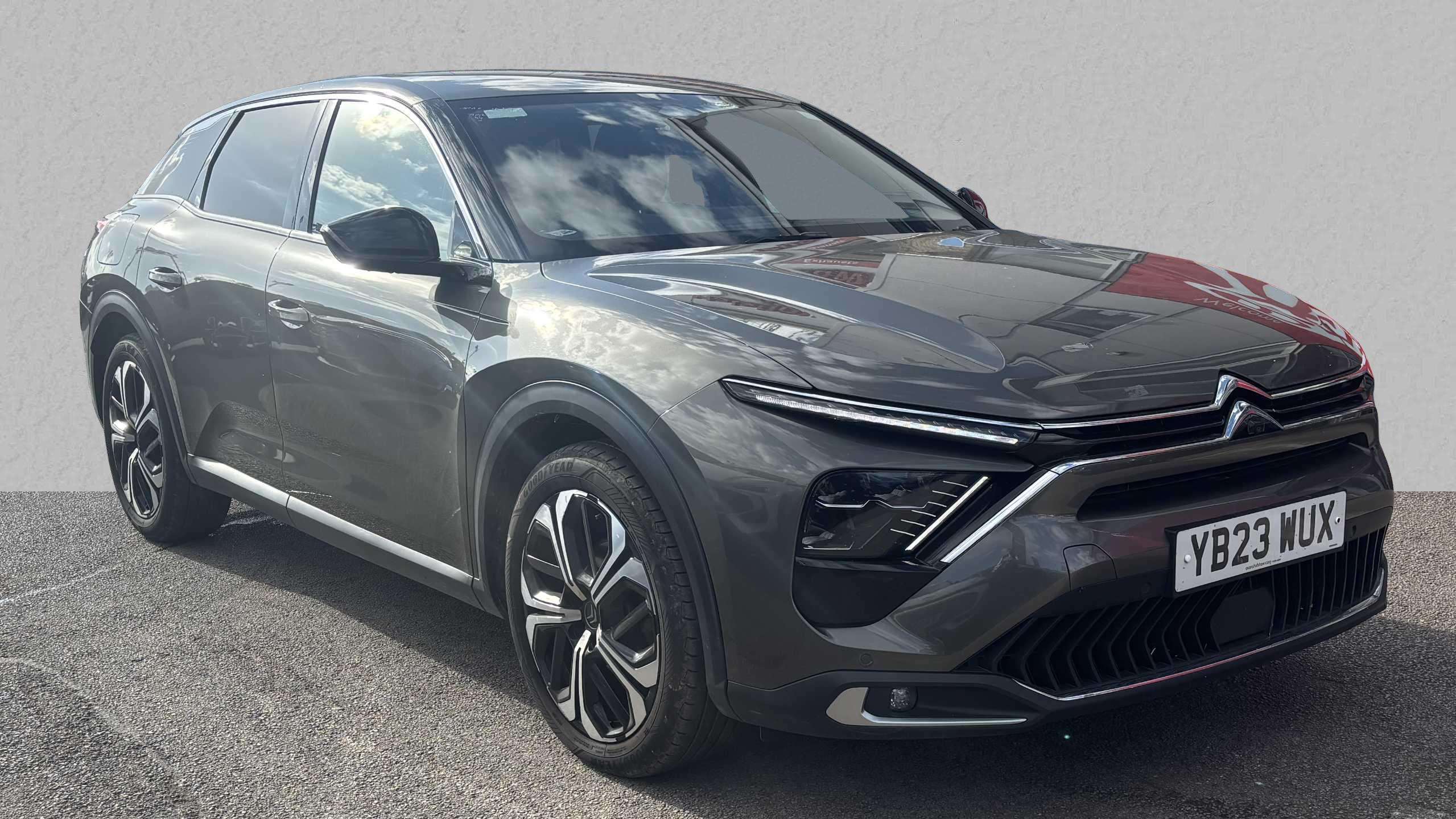 Main listing image - Citroen C5 X