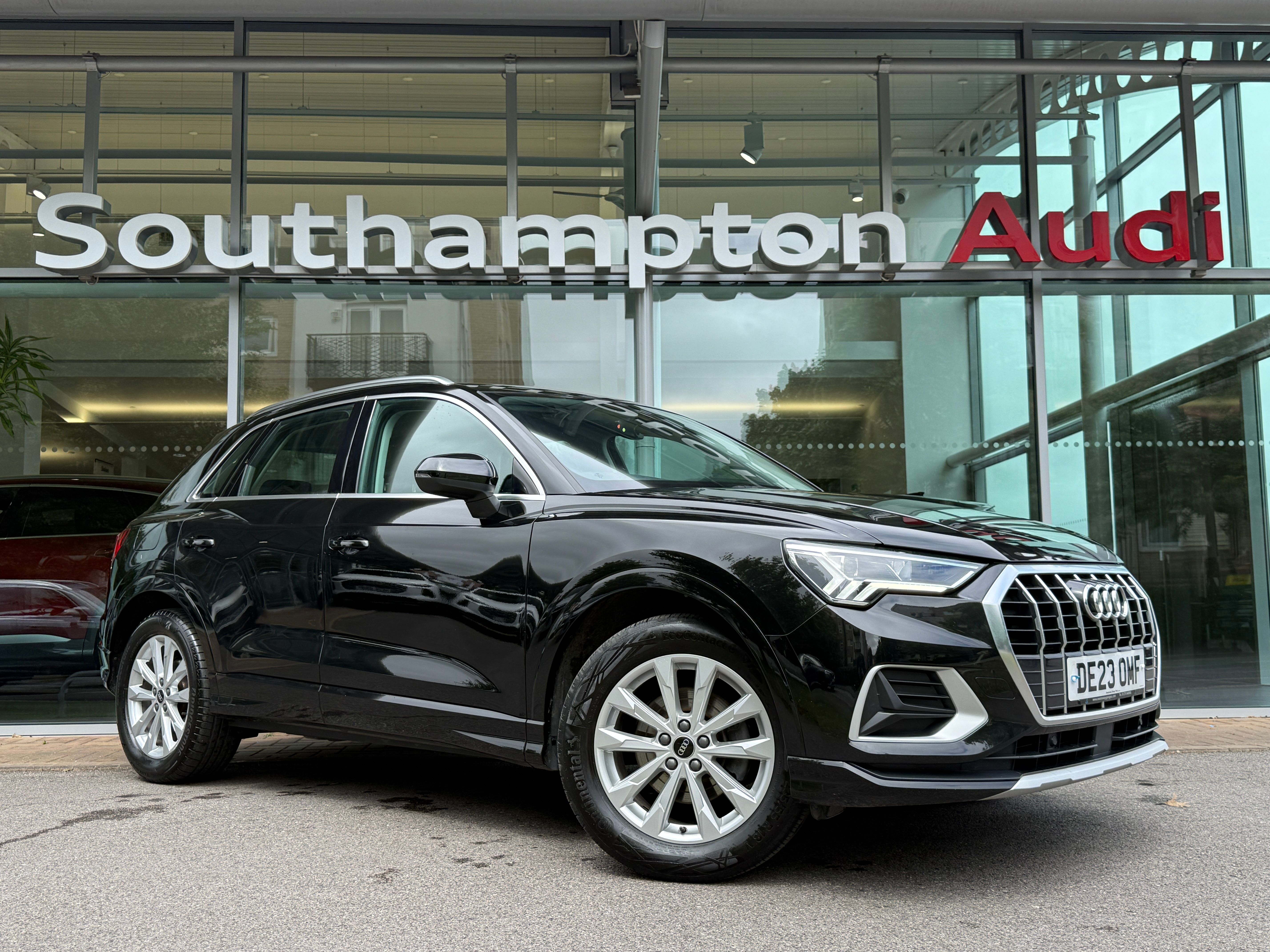 Main listing image - Audi Q3