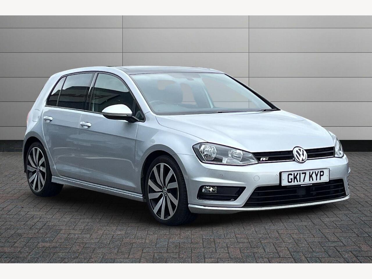 Main listing image - Volkswagen Golf