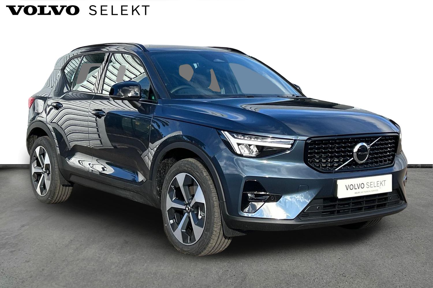 Main listing image - Volvo XC40