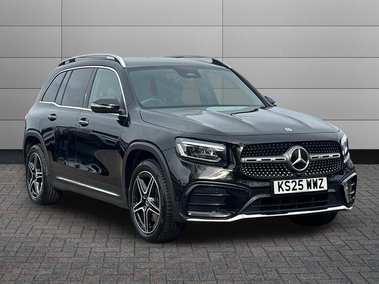 Main listing image - Mercedes-Benz GLB