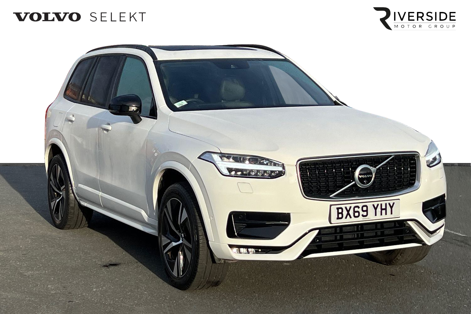 Main listing image - Volvo XC90