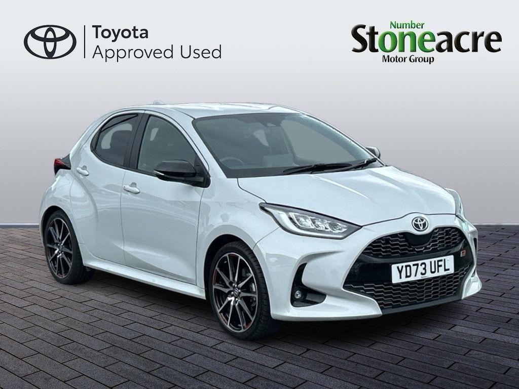 Main listing image - Toyota Yaris