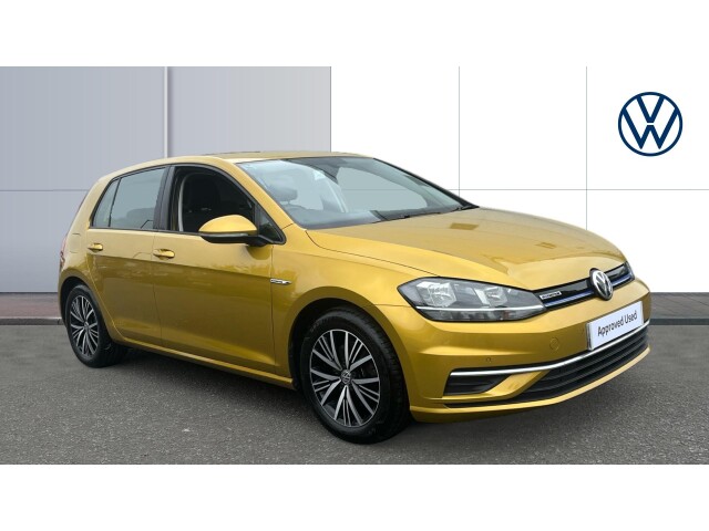 Main listing image - Volkswagen Golf