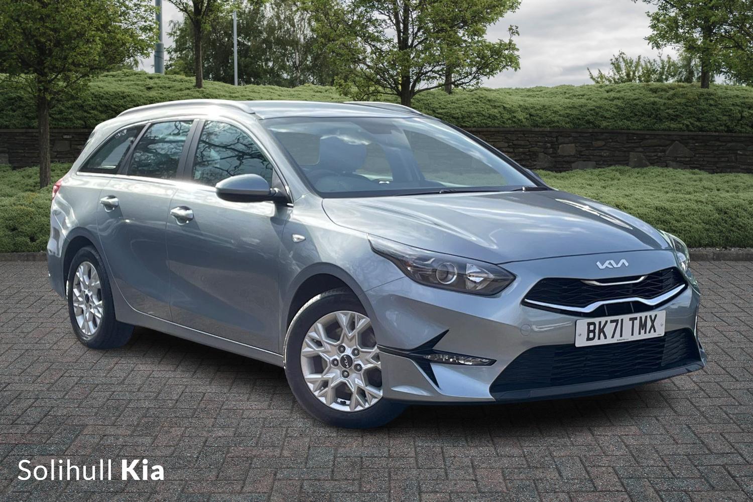 Main listing image - Kia Ceed SW